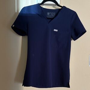 Figs women’s navy Catarina scrub top